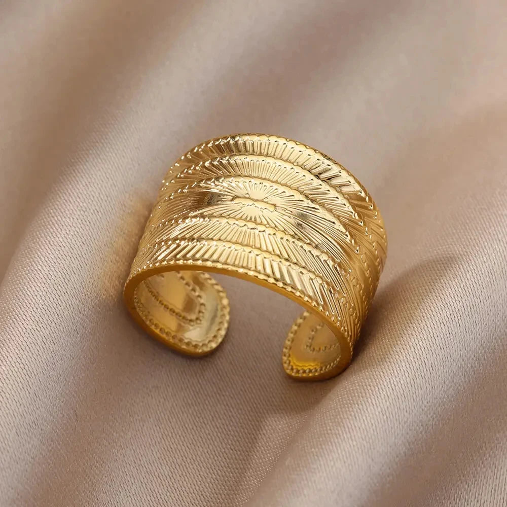 Elegant Rings Set