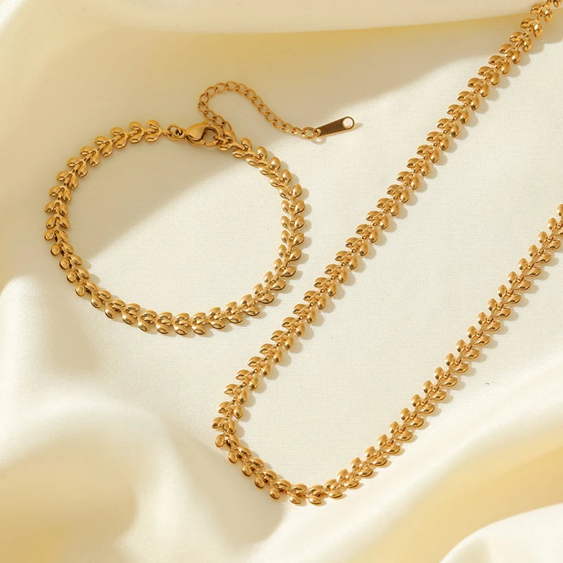 Elegant Gold Set (Necklace + Bracelet)